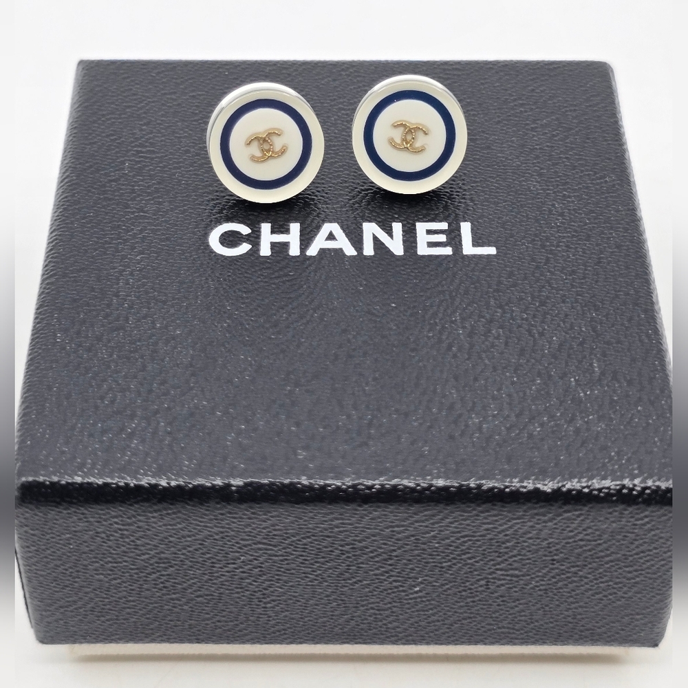 Chanel 2010 PVC Round Earrings